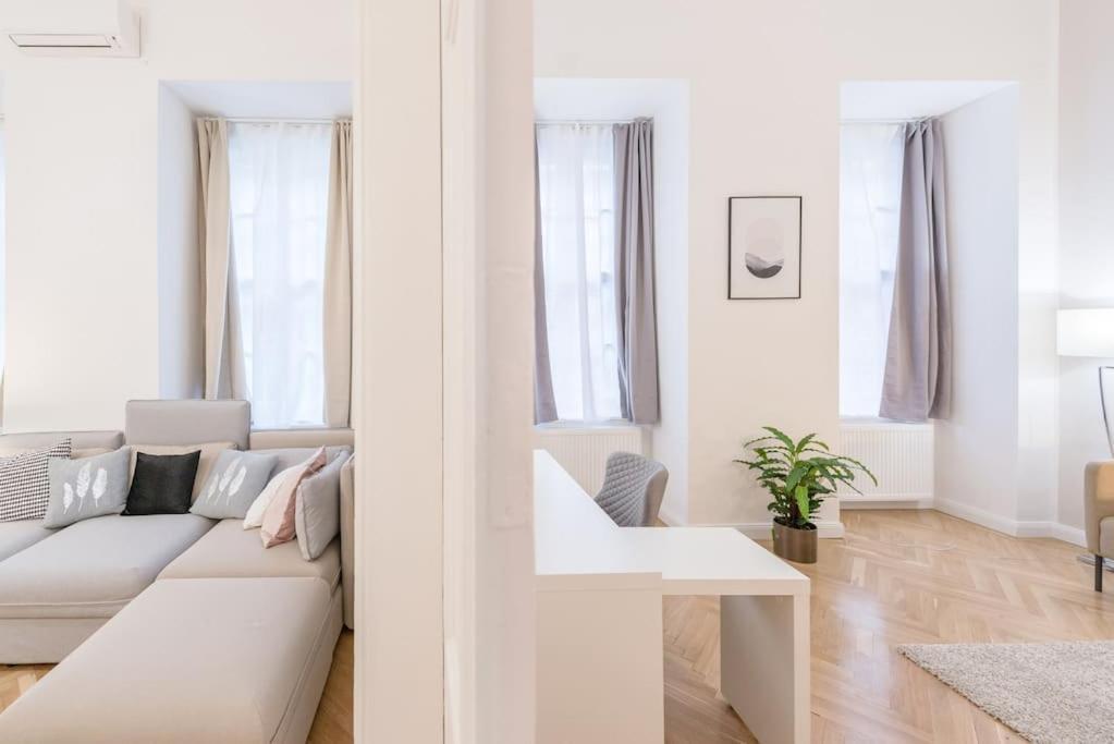 Venus Apartments - King Street I บูดาเปสต์ ภายนอก รูปภาพ